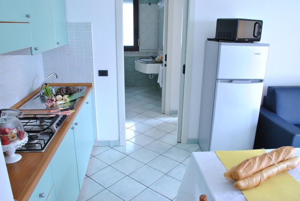 Residence Villa Dei Pini Rimini Zimmer foto